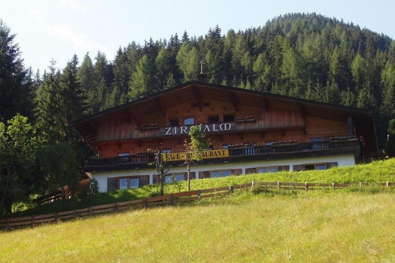 Zirmalm Hotel Alpbach Exterior photo